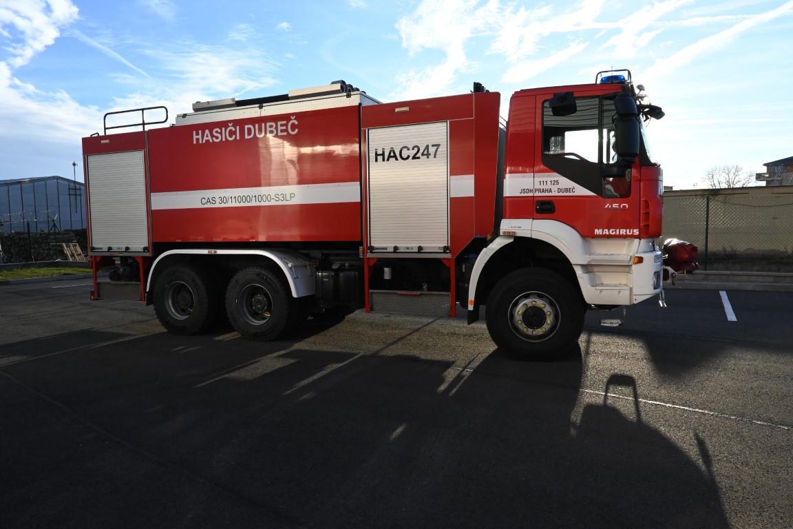 Cisterna CAS 30 Iveco SDH Praha-Dubeč
